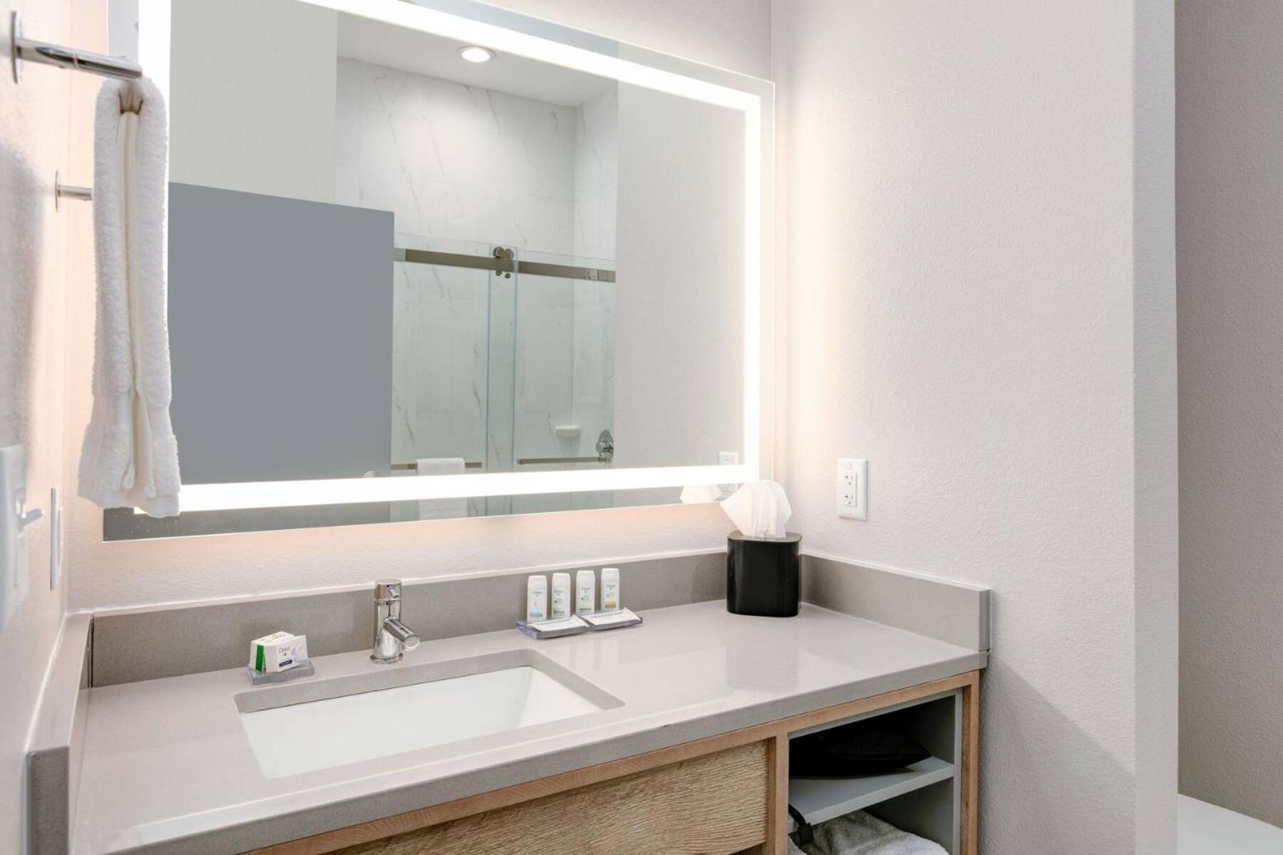 The Elm, A Ramada By Wyndham Hotel Little Elm Luaran gambar