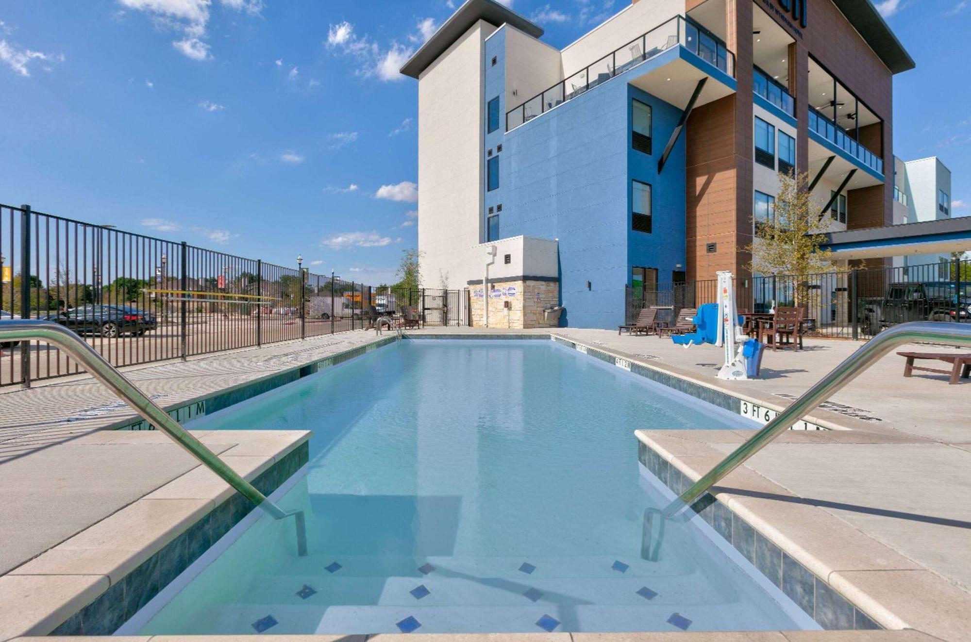 The Elm, A Ramada By Wyndham Hotel Little Elm Luaran gambar